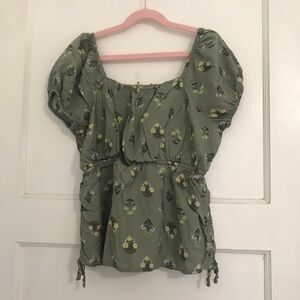 ✔️Green Floral Girls Top 💚